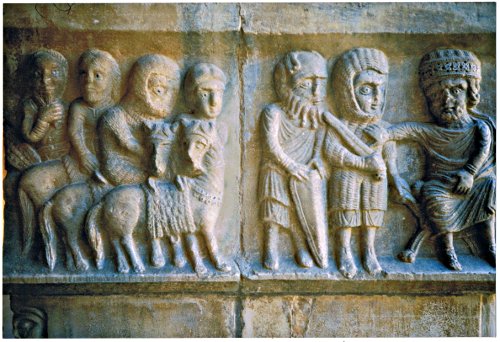1134, les Templiers reçoivent dans la milice le comte de Barcelone Raymond Béranger IV; cloître de la cathédrale d'Elne; photo JP Schmit 